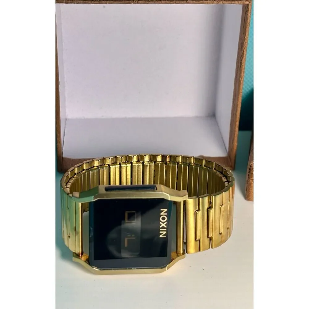 Nixon surprise free